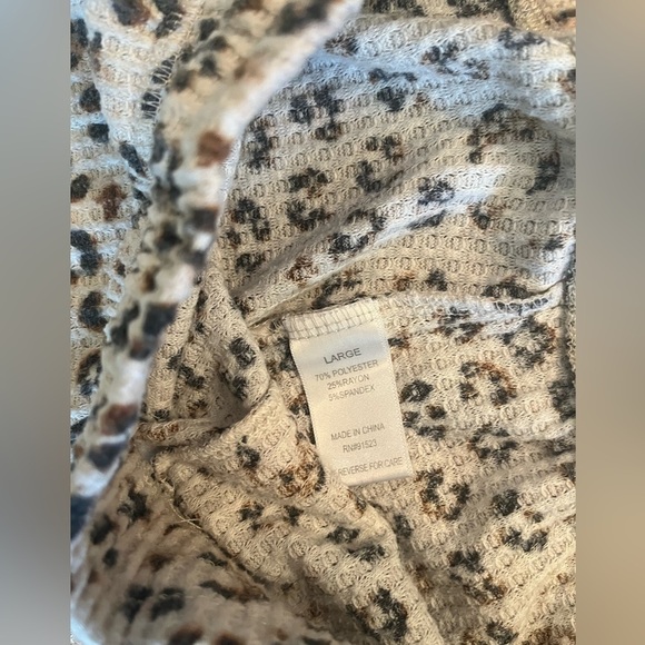 Roudelain Loungewear Pajama Set L Thermal Leopard Animal Print Cozy Luxe PJs - Picture 11 of 12